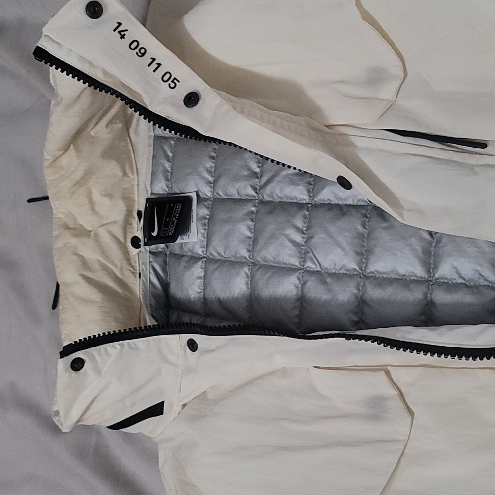 Water proof nike jacket with hood